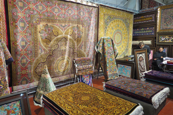 35% Persian rugs exported woven in East Azerbaijan Province